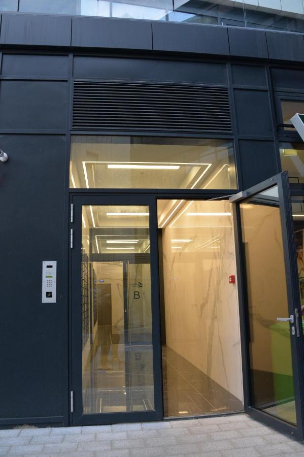 Pupin Palata Business Apartman B5 Novi Sad Exteriör bild