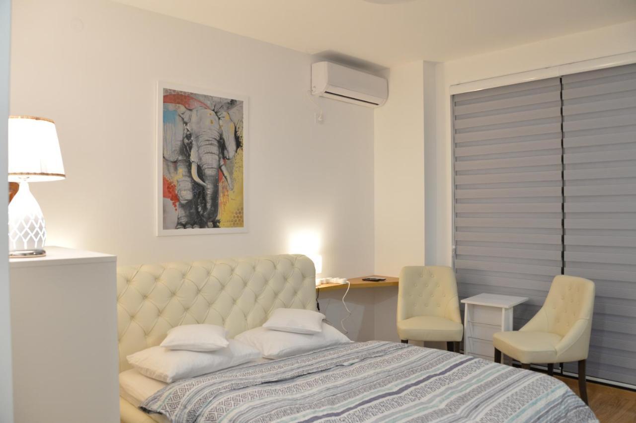 Pupin Palata Business Apartman B5 Novi Sad Exteriör bild