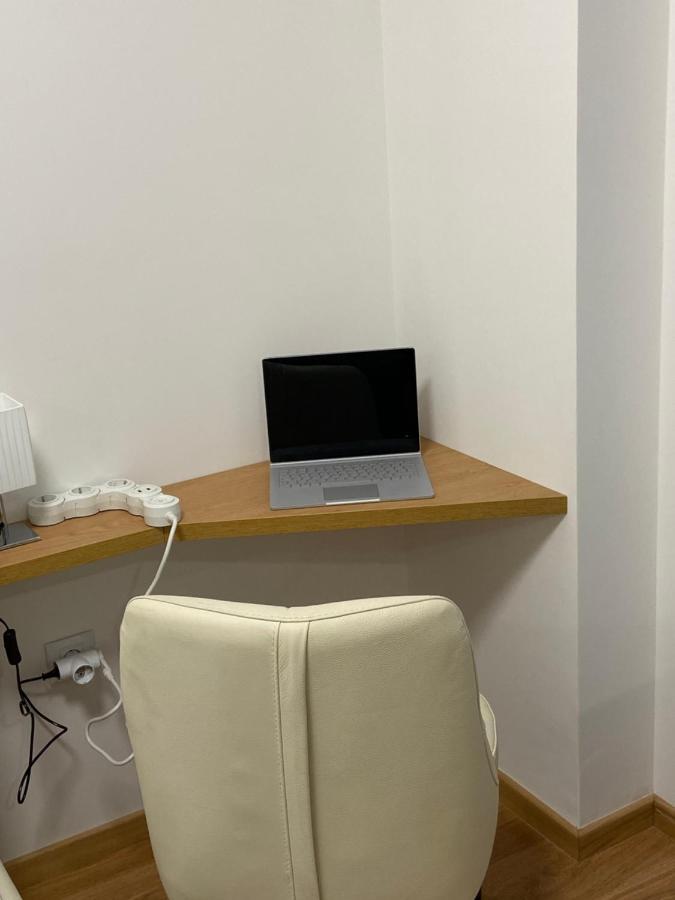 Pupin Palata Business Apartman B5 Novi Sad Exteriör bild
